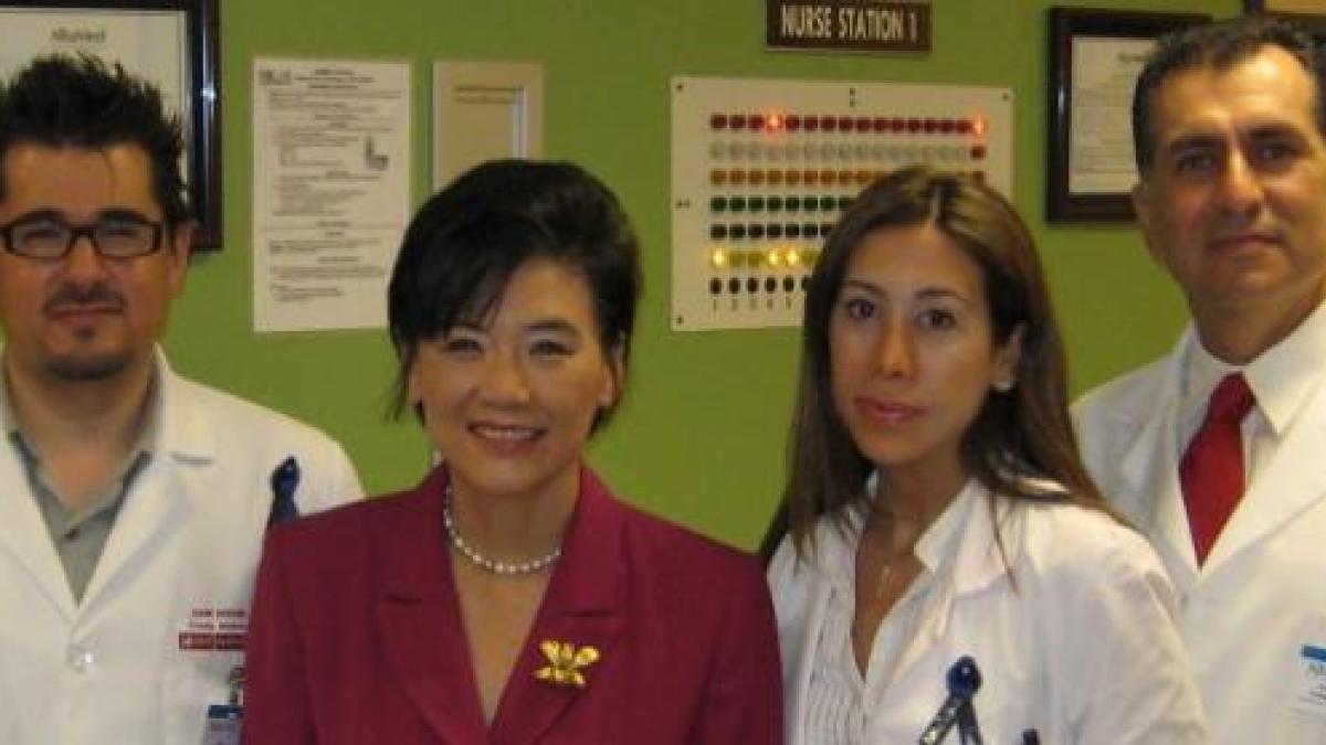 Rep. Chu with Health care professionals