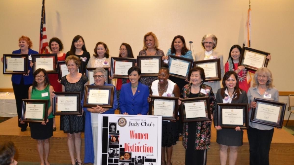 WomenOfDistinction 0